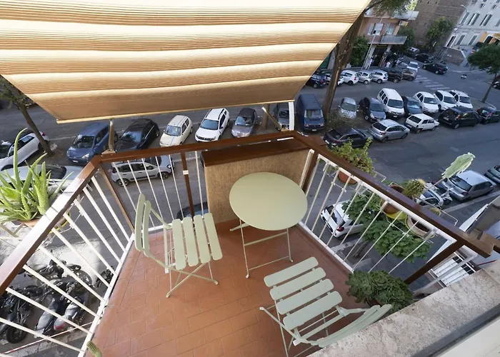 Lovely In Hip And Vibrant Pigneto Apartment